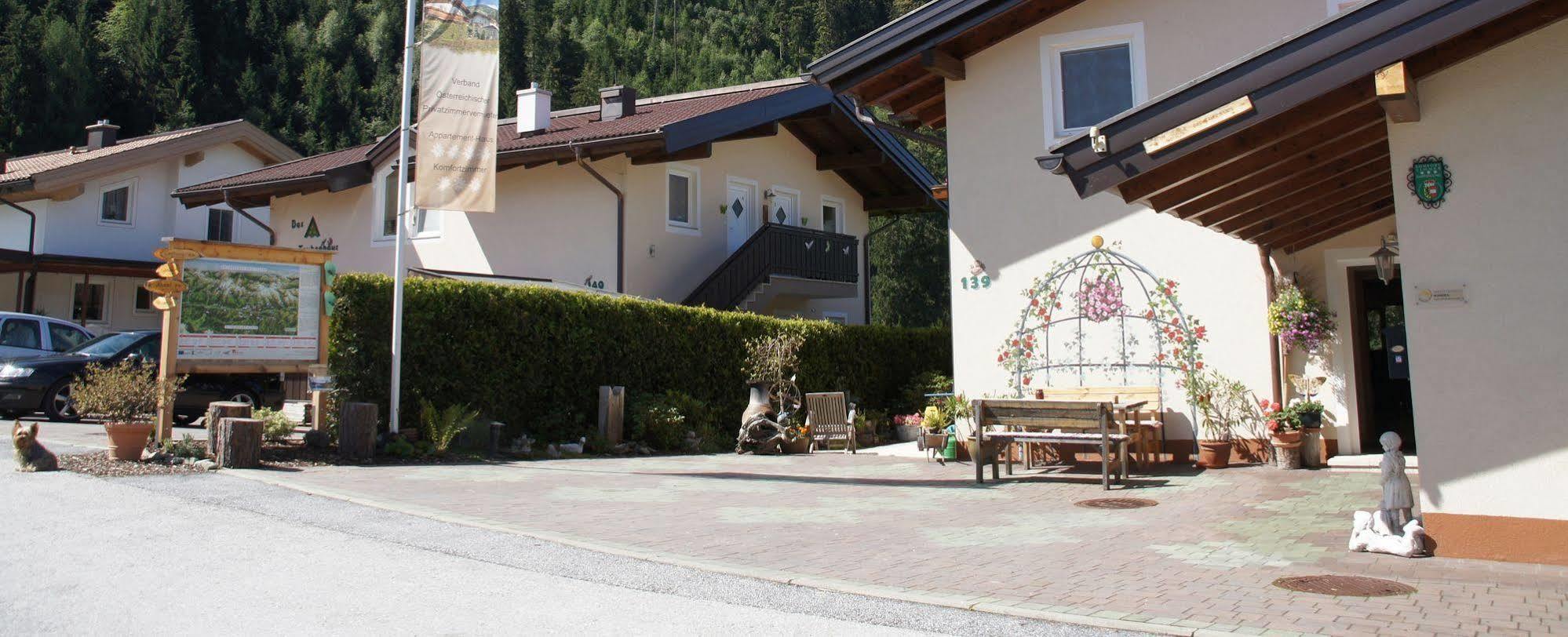 Das Taubenhaus Hollersbach im Pinzgau Ngoại thất bức ảnh